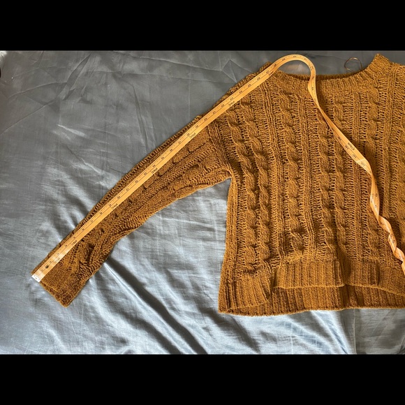 Yellow knit cottagecore sweater - Picture 4 of 4
